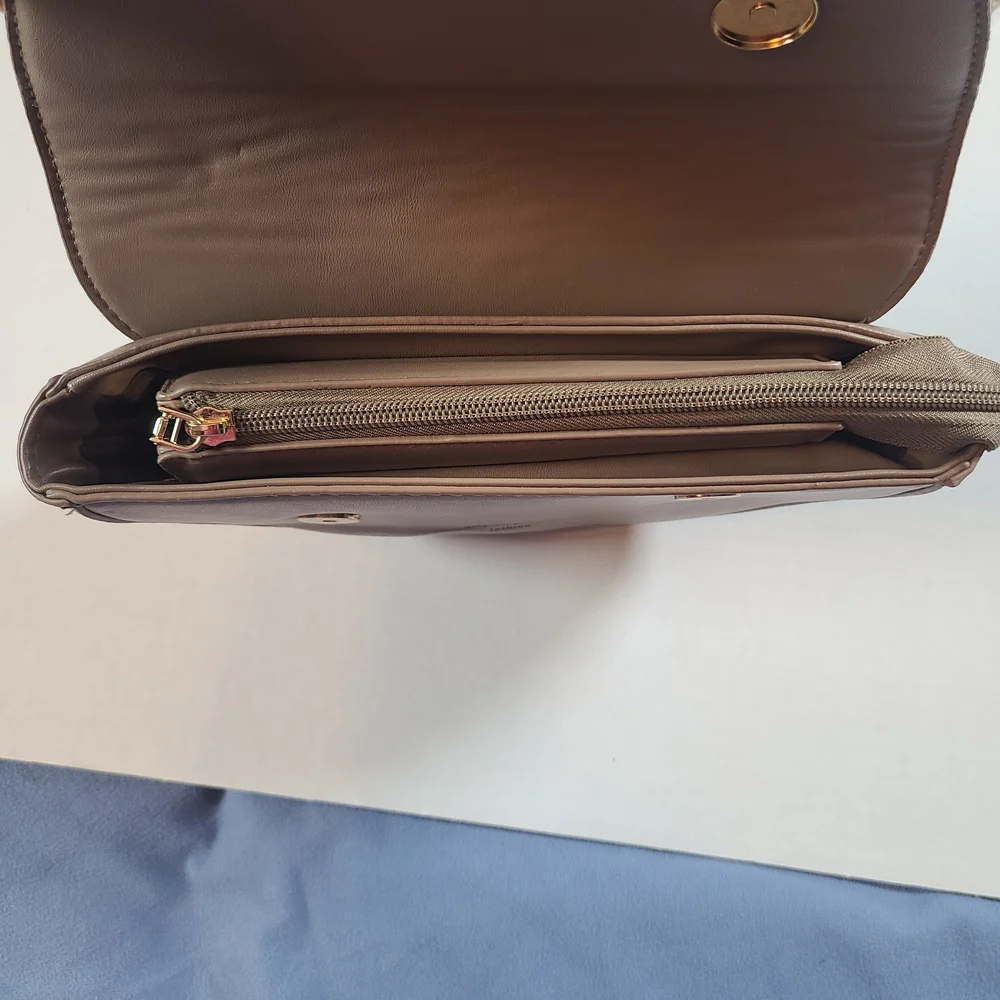 Kinganrun Elegant Taupe Crossbody Shoulder Bag NWOT 2 Straps 8.3x5.1x3.1 Inches - Picture 4 of 7